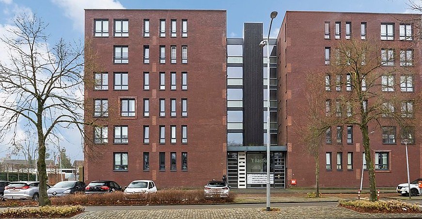 Kantoor van Super Kozijnen aan de Hoofdstraat in Hoogezand